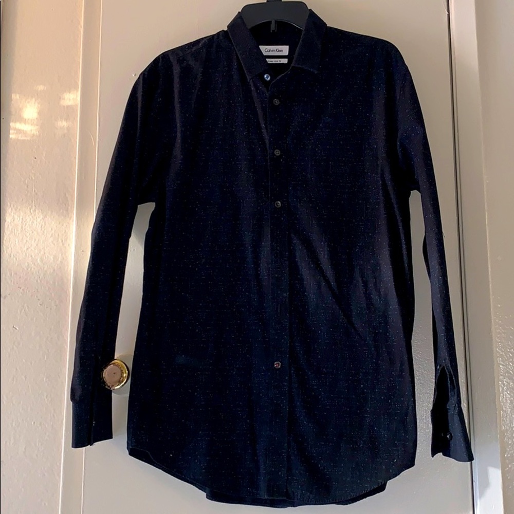 🌼SELLING IN BUNDLE ONLY🌼Calvin Klein  Shirt